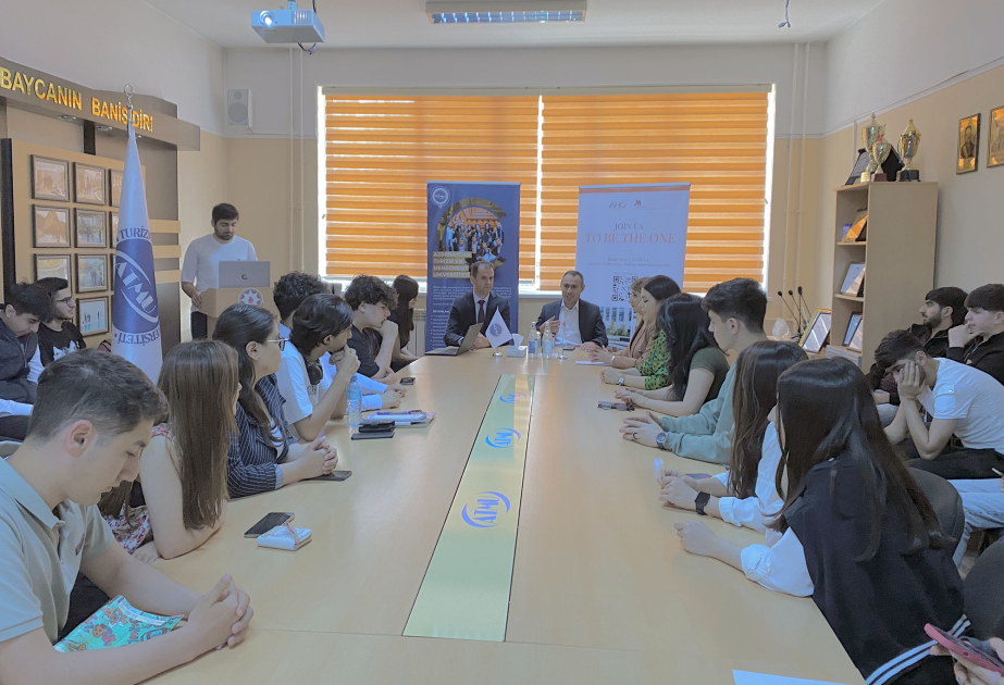 Turizm və Menecment Universitetinin tələbələri üçün məlumat sessiyası