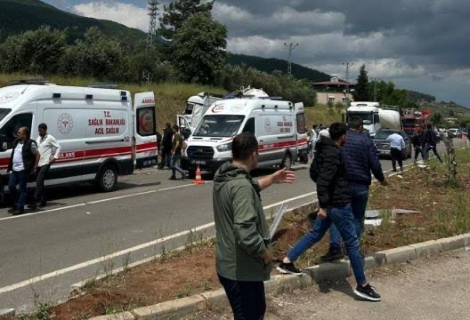 Türkiyədə ağır yol-nəqliyyat hadisəsində 8 nəfər ölüb