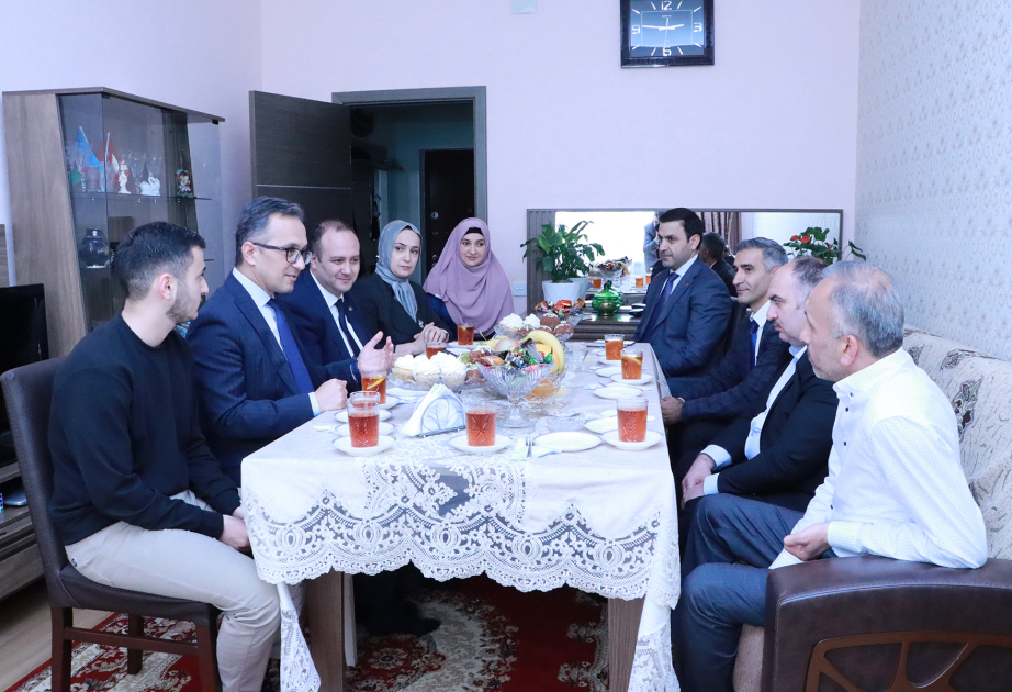 İlahiyyat İnstitutunun “Qonağınız müəllimlərinizdir” layihəsi davam edir