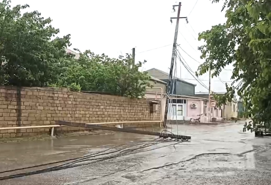 Sumqayıtda aramsız yağan yağışın fəsadları aradan qaldırılır