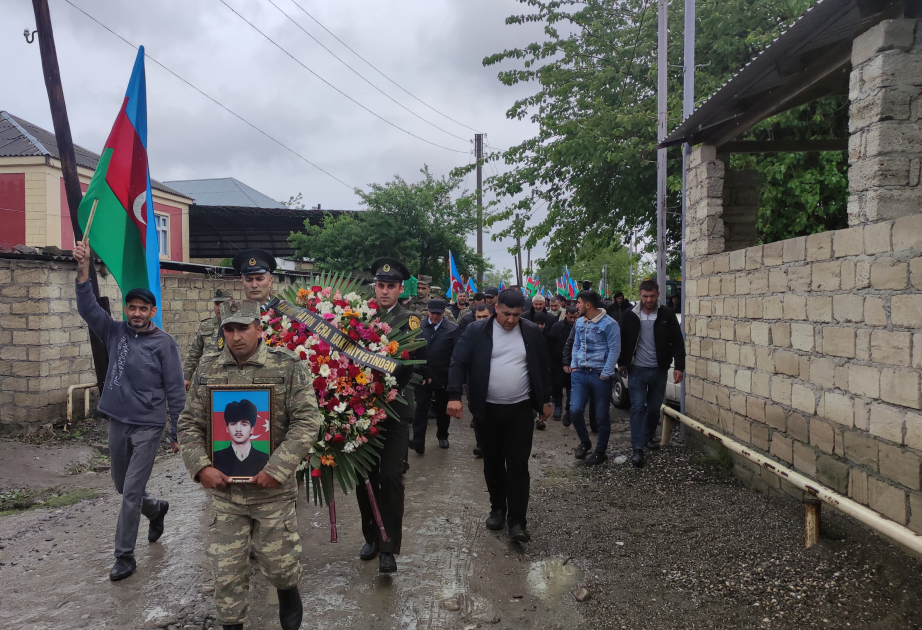 Останки шехида Первой Карабахской войны Эльшада Гаимова похоронены в Хачмазе