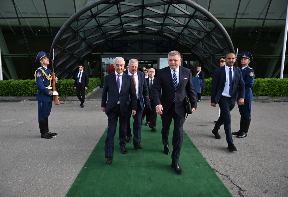 Ministerpräsident der Slowakei beendet seinen Besuch in Aserbaidschan