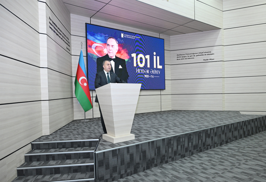 Deputat: Heydər Əliyevin Azərbaycan dövlətçiliyinə verdiyi töhfələr ölkənin müstəqillik tarixində mühüm rol oynayıb