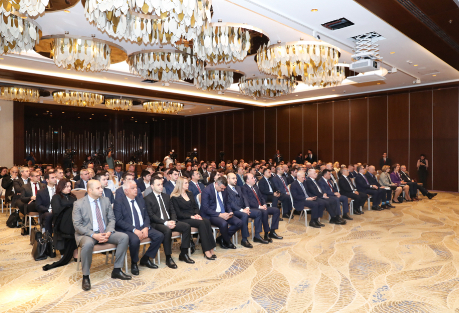 Bakú acoge un foro empresarial azerbaiyano-eslovaco