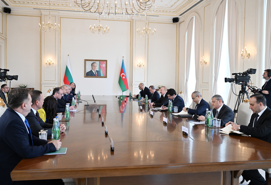 Les présidents azerbaïdjanais et bulgare tiennent une réunion élargie aux délégations MIS A JOUR VIDEO