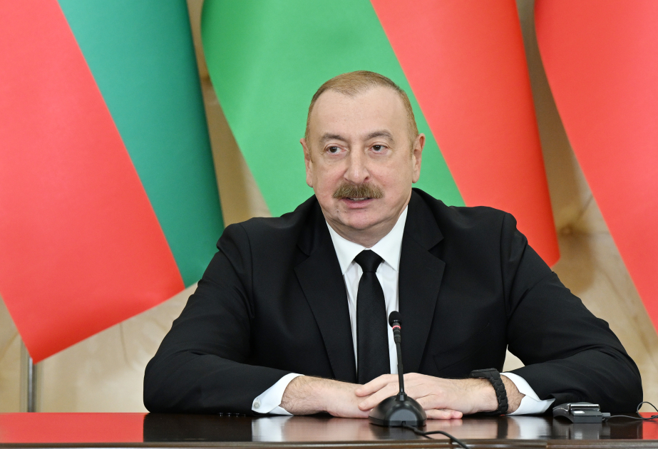 Президент: Перевозка больших объемов грузов по коридору Восток-Запад и в обратном направлении еще больше укрепит наши отношения с Болгарией