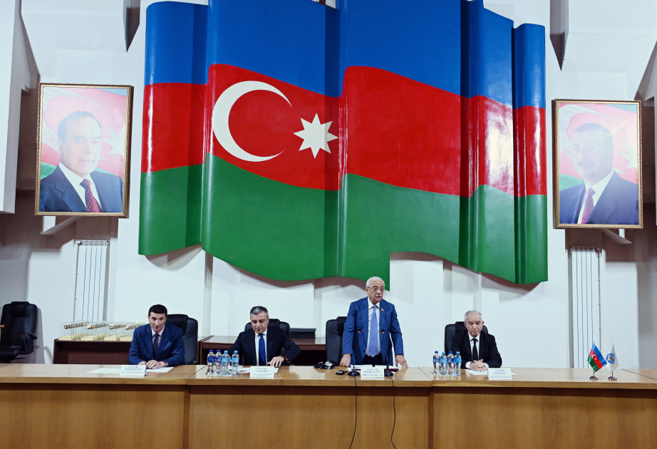 AHİK ötən ilin ən yaxşı müəssisələrini mükafatlandırıb