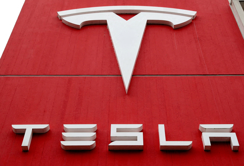 Tesla plans to test its 'robotaxi' in China