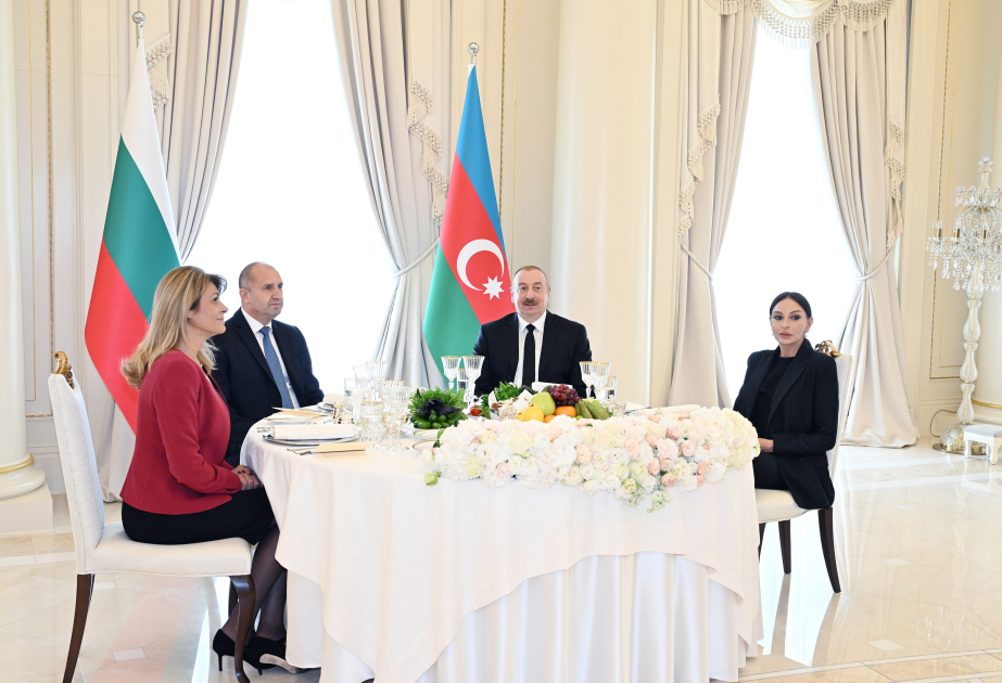 Un déjeuner officiel offert en l’honneur du président bulgare