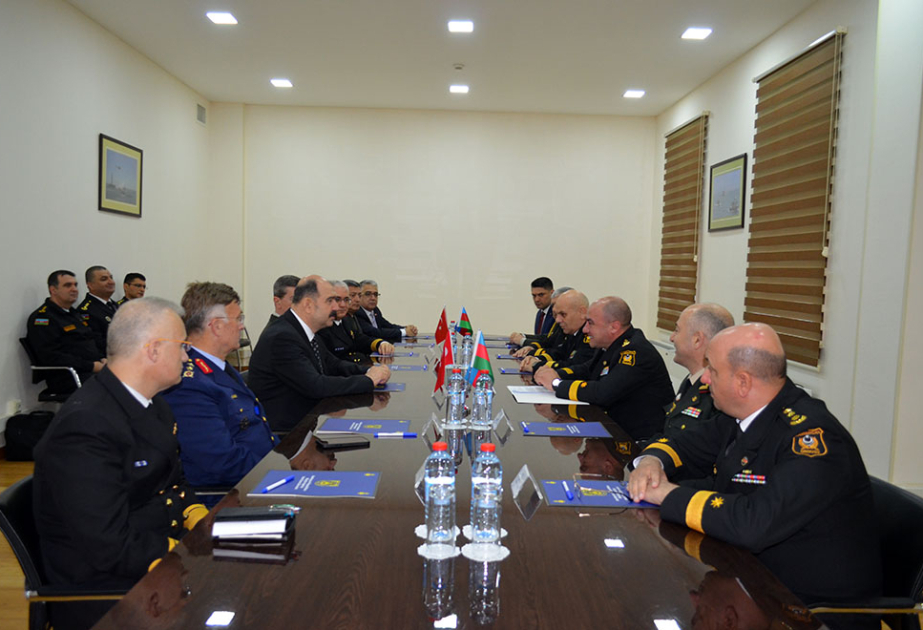 Azerbaijan, Türkiye discuss cooperation in military education