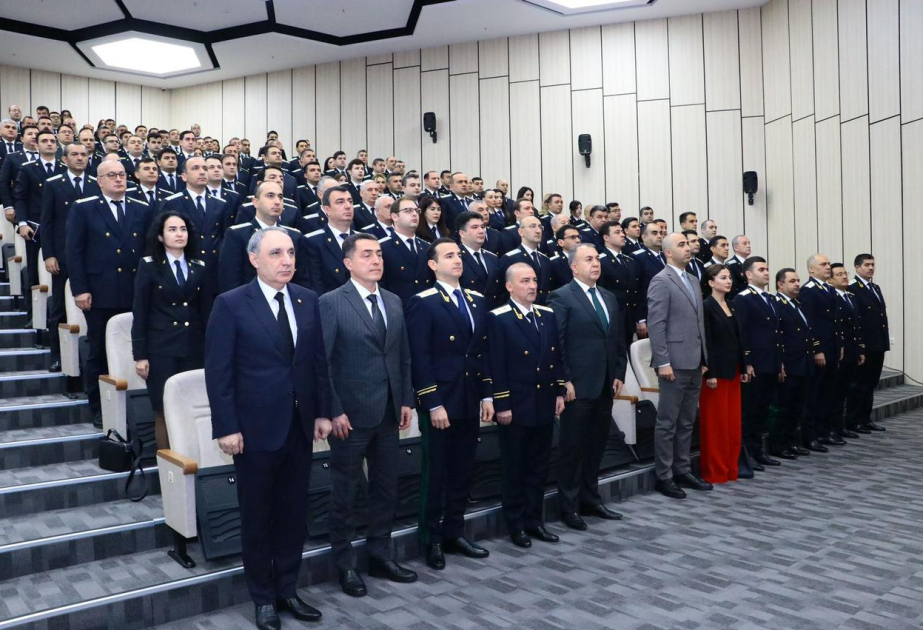 Baş Prokurorluqda Ulu Öndər Heydər Əliyevin anadan olmasının 101-ci ildönümü qeyd edilib