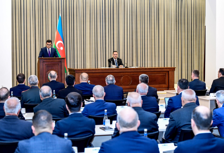 Ali Məclisin plenar iclasında hökumətin hesabatı dinlənilib
