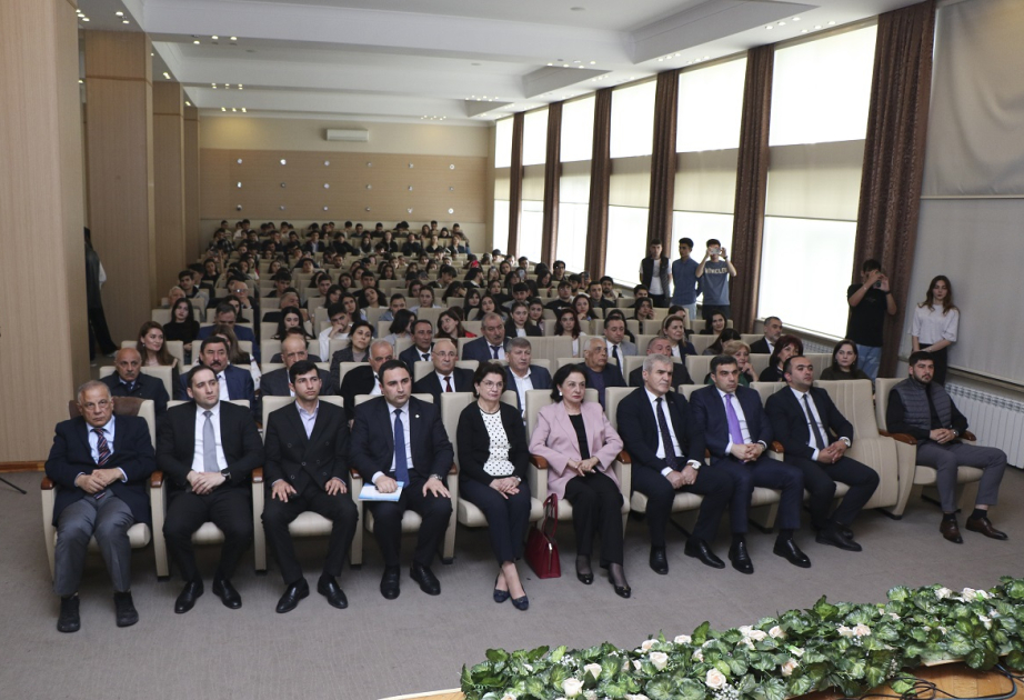 Ulu Öndər Heydər Əliyevin unudulmaz xatirəsi AzMİU-da anılıb