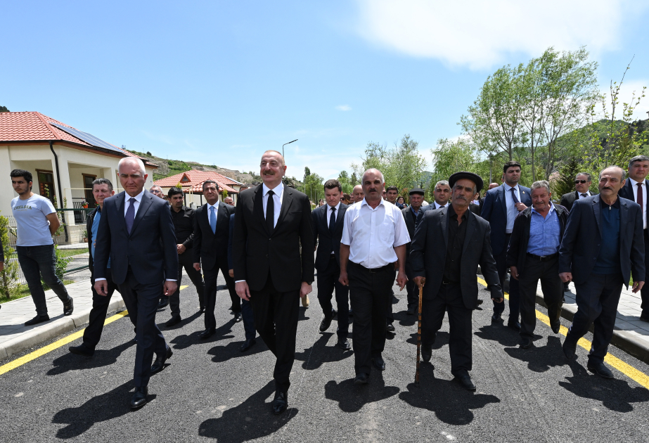 President Ilham Aliyev met with residents who had relocated to Sus village in Lachin district