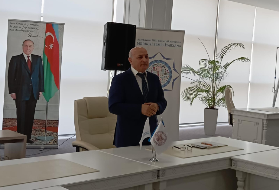 MEK-də Ulu Öndər Heydər Əliyevin anadan olmasının 101 illiyinə həsr edilən dəyirmi masa