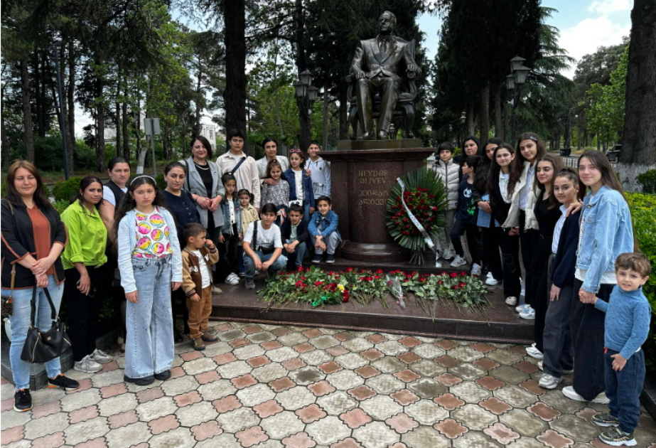 Rustavidə Ulu Öndər Heydər Əliyevin xatirəsi anılıb