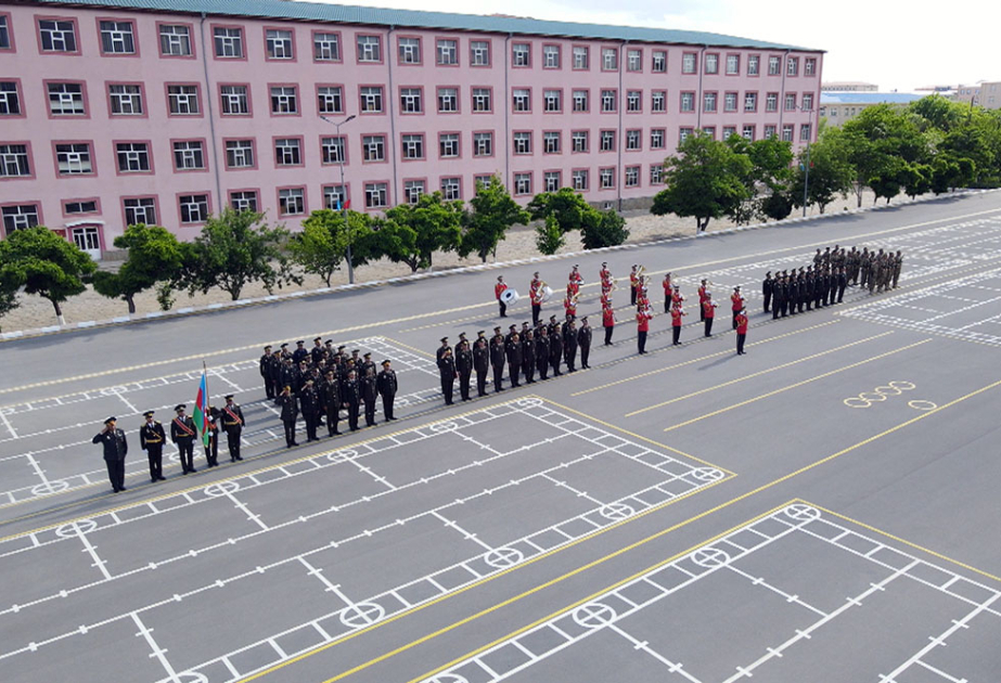 Əlahiddə Ümumqoşun Orduda təkmilləşdirmə kursunun buraxılış mərasimi keçirilib