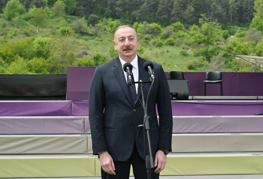 Prezident: Azərbaycan İslam həmrəyliyinin gücləndirilməsi üçün böyük səylər göstərir VİDEO