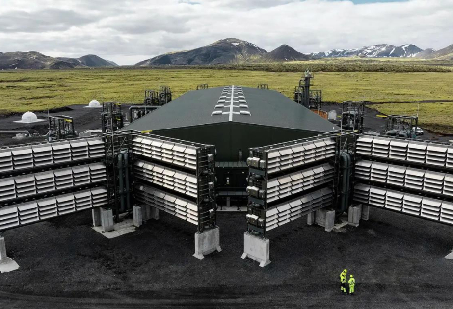 İslandiyada havadan karbon qazını ayıran ən iri qurğu işə salınacaq