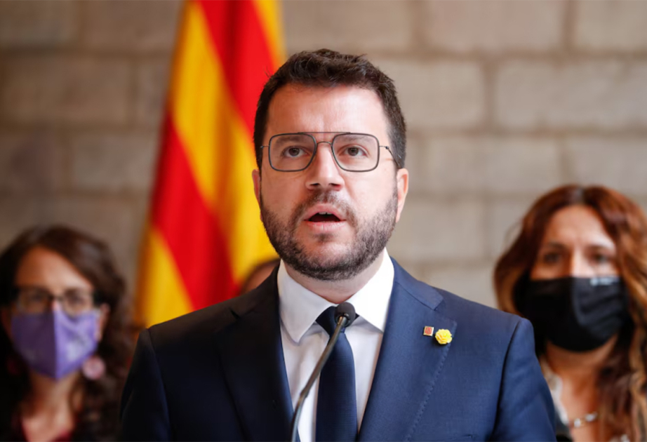 Kataloniyanın başçısı siyasətdən uzaqlaşmaq qərarına gəlib