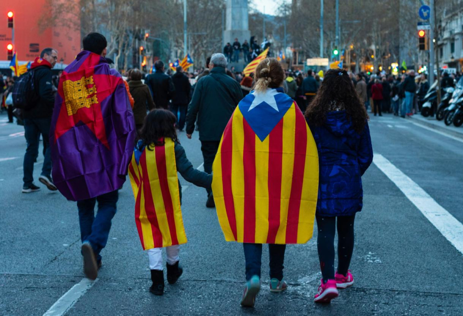 Katalonien-Wahl: Historische Niederlage für Separatisten - Sozialisten stärkste Kraft