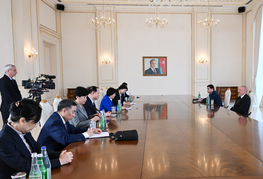 Президент Ильхам Алиев принял делегацию во главе с заместителем председателя Всекитайского комитета Народного политического консультативного совета Китая   ОБНОВЛЕНО ВИДЕО