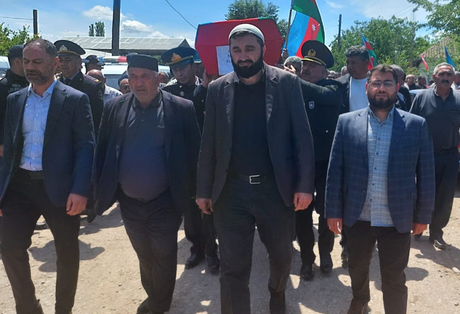 Шехид Первой Карабахской войны Сейфеддин Наджафов похоронен в Бейлягане
