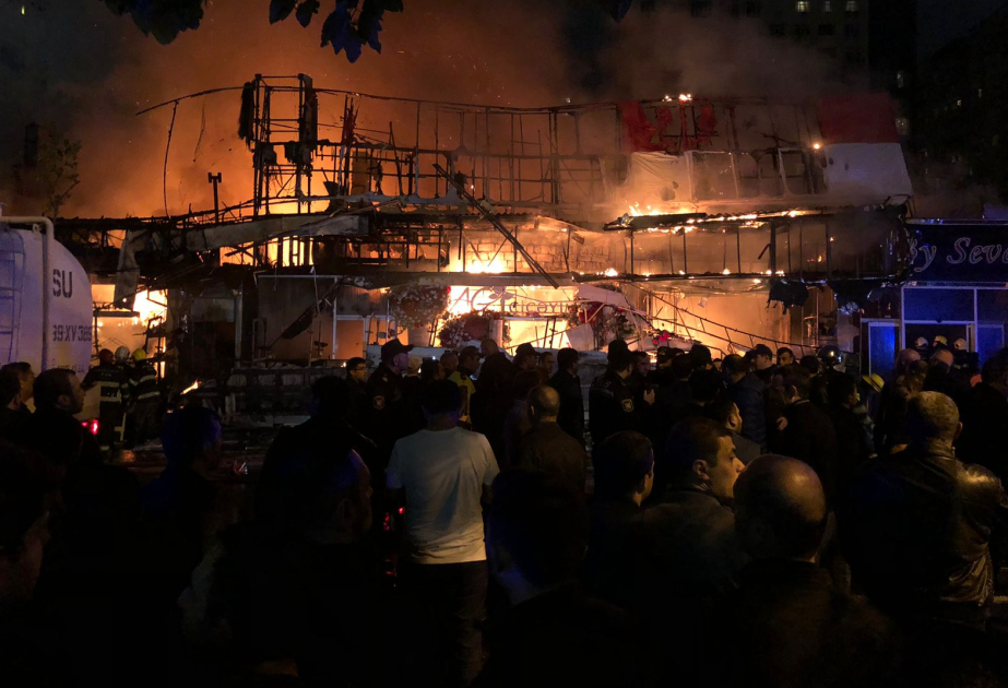 Bakıda mağazada baş verən yanğın söndürülüb YENİLƏNİB-3 VİDEO