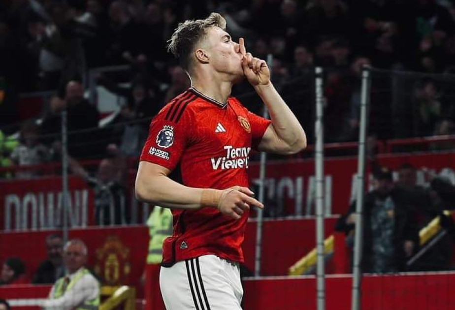 Man United beats Newcastle 3-2 to keep alive European qualification hope