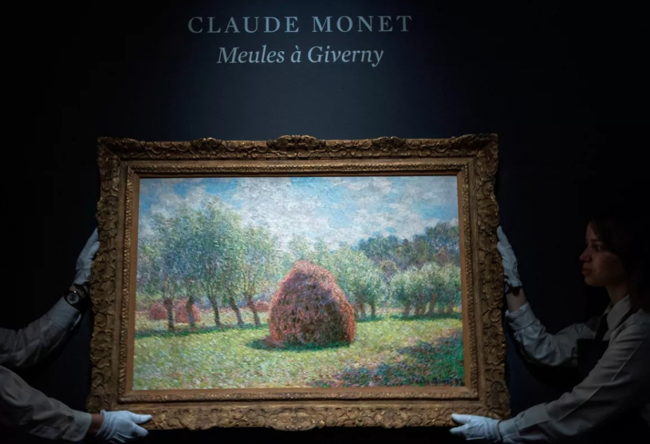 Monet painting fetches $35 million at New York auction