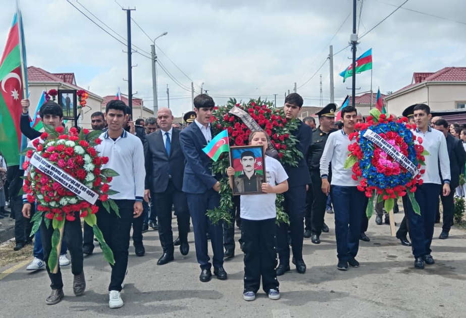 Şəhid Novruz Quliyevin Edillidə aşkarlanan nəşinin qalıqları Füzulidə torpağa tapşırılıb VİDEO