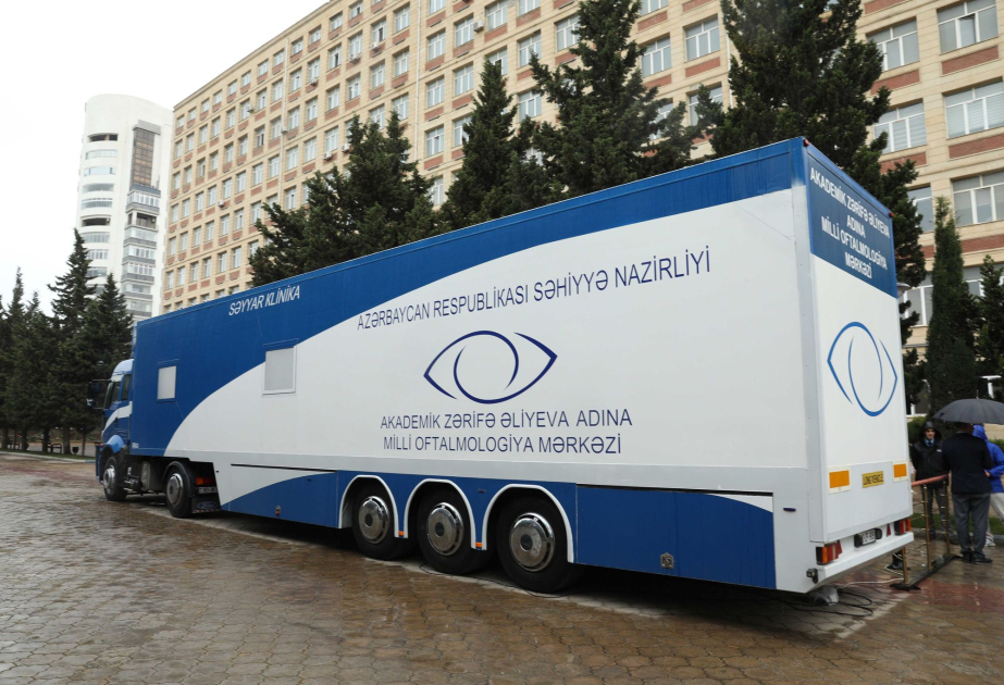 Milli Oftalmologiya Mərkəzinin Avtomobil Səyyar Klinikası BDU-da tibbi aksiya keçirir