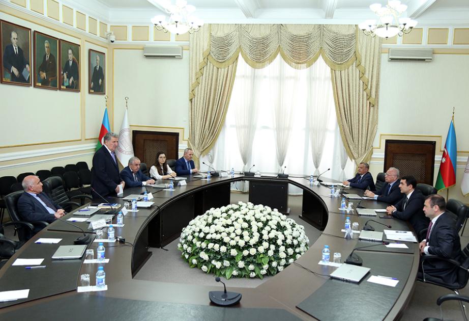 Azərbaycanın dövlətçilik tarixinə həsr edilmiş elmi diskussiya keçirilib
