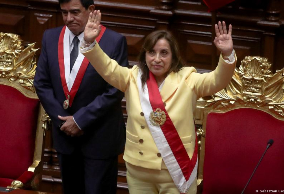 Peruda deputatlar prezidentə qarşı impiçment prosesinin başlanmasını təklif edib