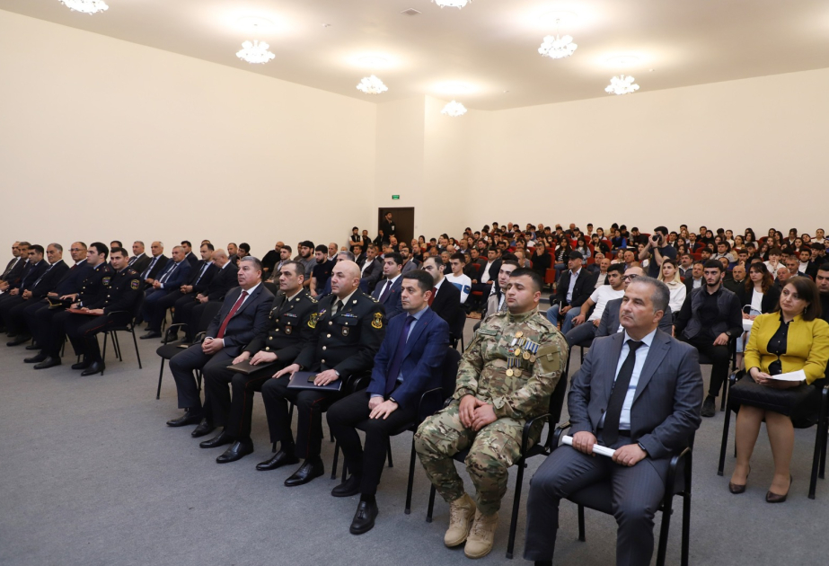 Dövlət Xidməti Lənkəranda gənclərlə görüş keçirib