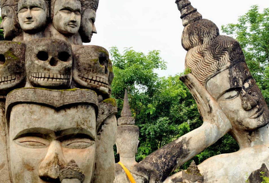 Laosun şimalında böyük Budda heykəli aşkarlanıb