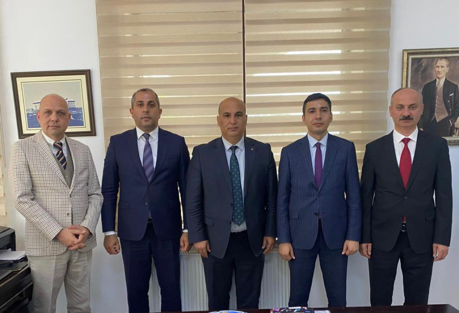 MDU-nun nümayəndə heyəti Qazi Universitetinin Təhsil fakültəsini ziyarət edib
