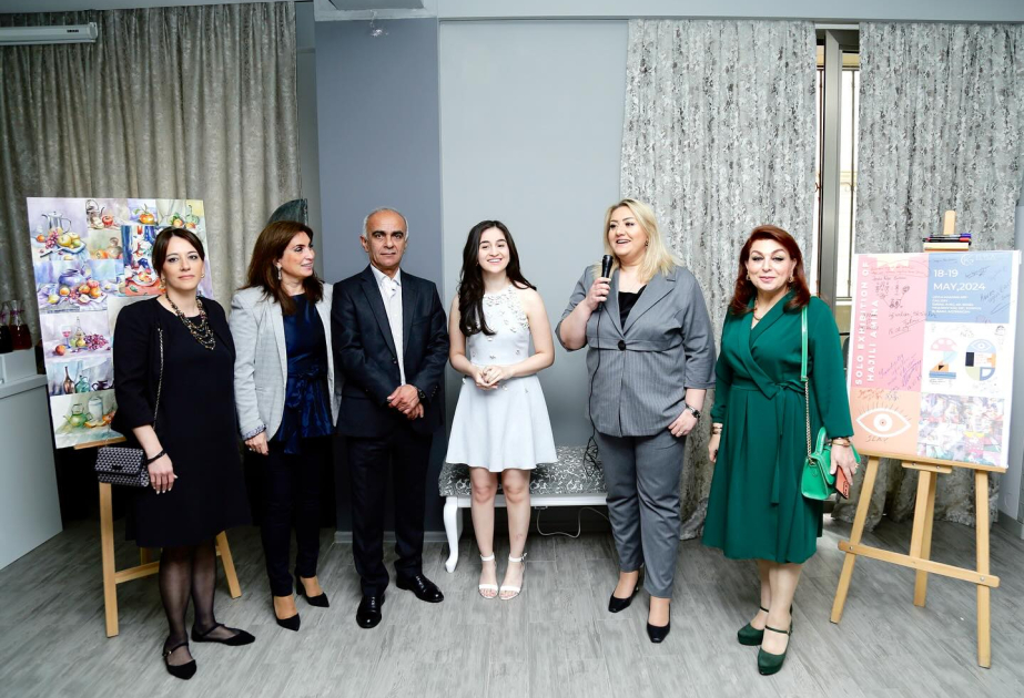 Gənc rəssam Əminə Hacılının fərdi sərgisi açılıb