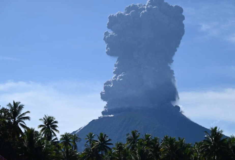 إندونيسيا: بركان 