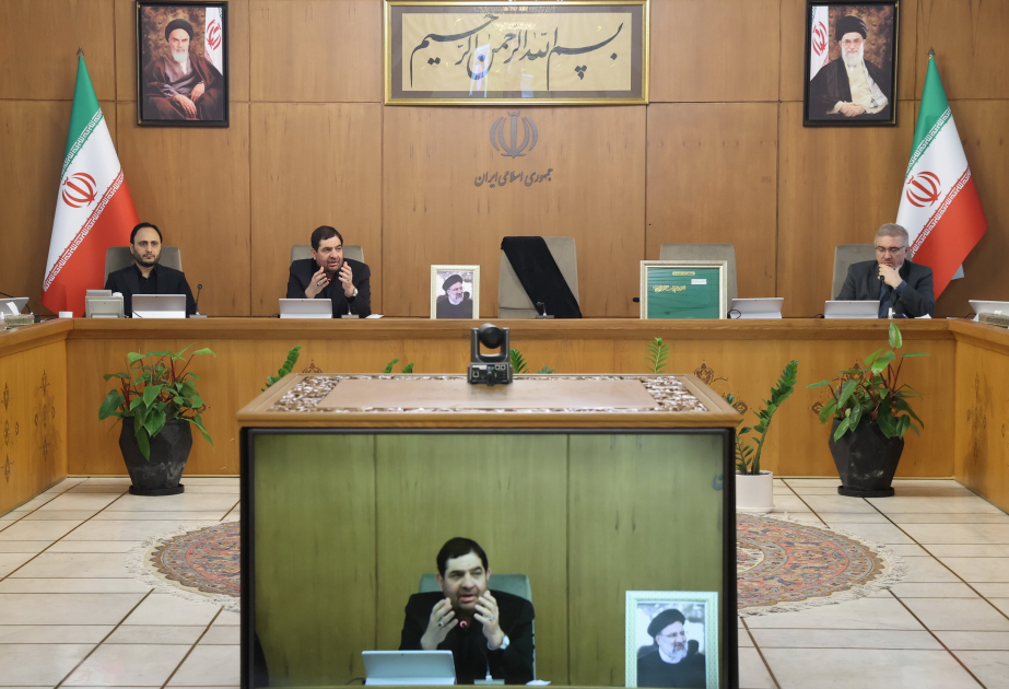 إيران تجري الانتخابات الرئاسية في 28 يونيو
