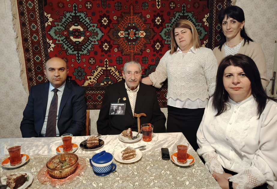 Evdə sosial xidmət göstərilən ahıl vətəndaşın 100 illiyi qeyd edilib