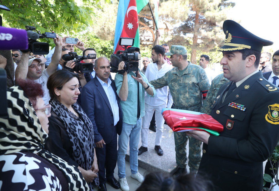 Şəhidin həyat yoldaşı: Təskinlik tapırıq ki, ziyarət edəcəyimiz yer var