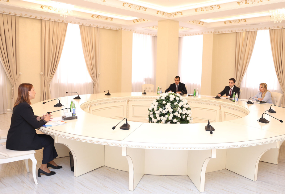 Elm və təhsil nazirinin müavini Sumqayıtda vətəndaşların müraciətlərini dinləyib
