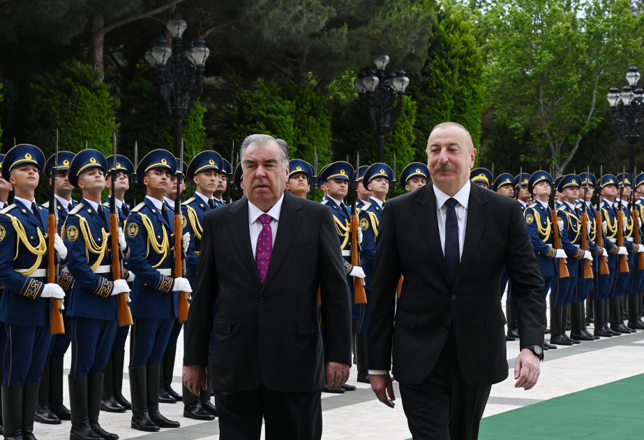Tacikistan Prezidenti Emoməli Rəhmonun rəsmi qarşılanma mərasimi olub VİDEO