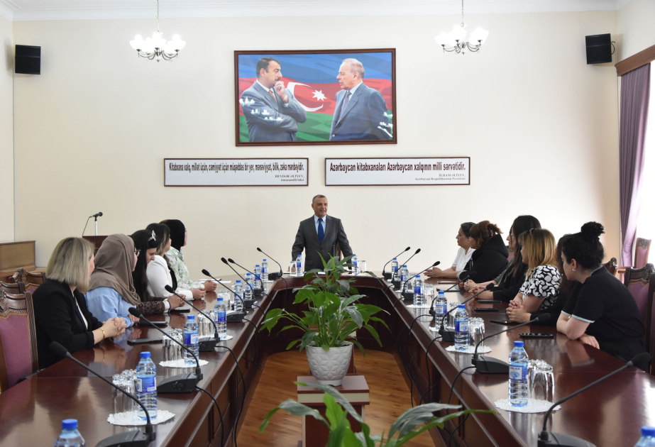 Milli Kitabxanada növbəti treninqin müdavimlərinə sertifikatlar verilib