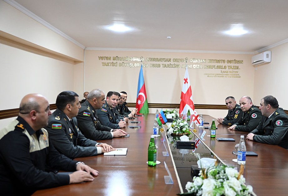 Azərbaycan ilə Gürcüstan arasında ikitərəfli hərbi əməkdaşlıq müzakirə olunub