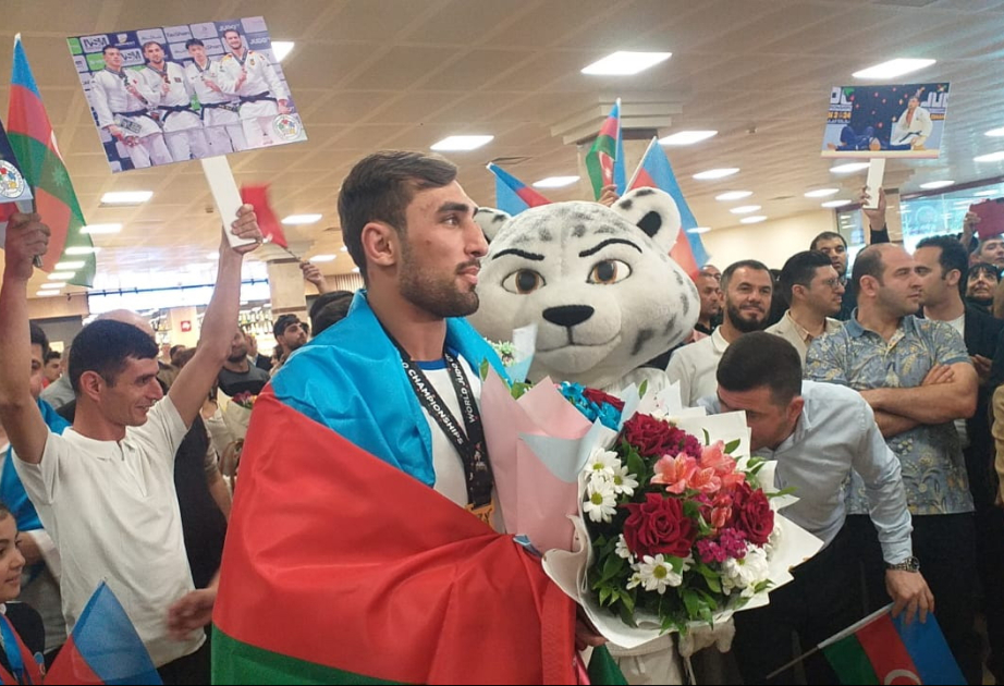 Dünya çempionu olan Azərbaycan cüdoçusu Vətənə dönüb VİDEO