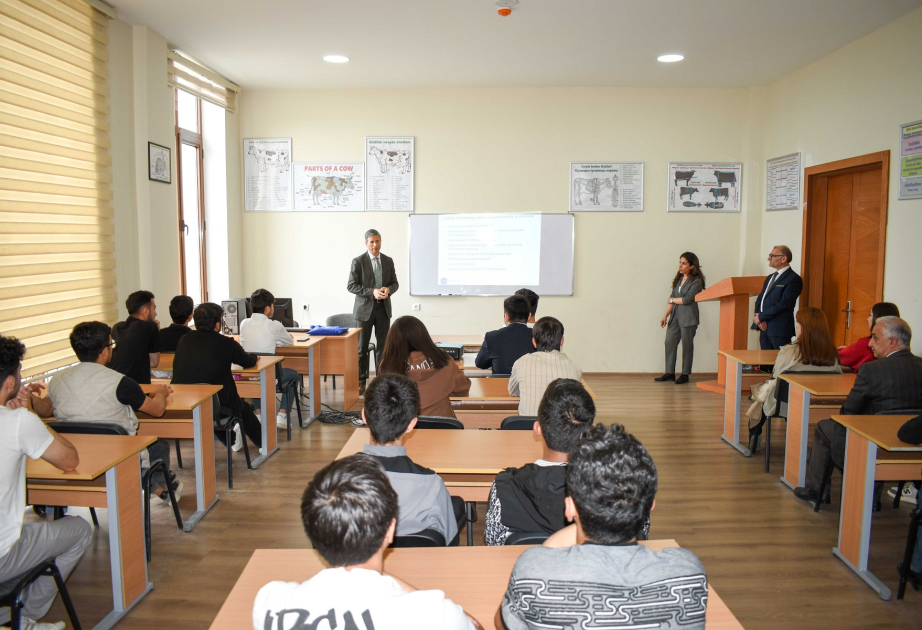 Alman Akademik Mübadilə Xidmətinin Tbilisi Regional Ofisinin rəhbəri ADAU-ya səfər edib