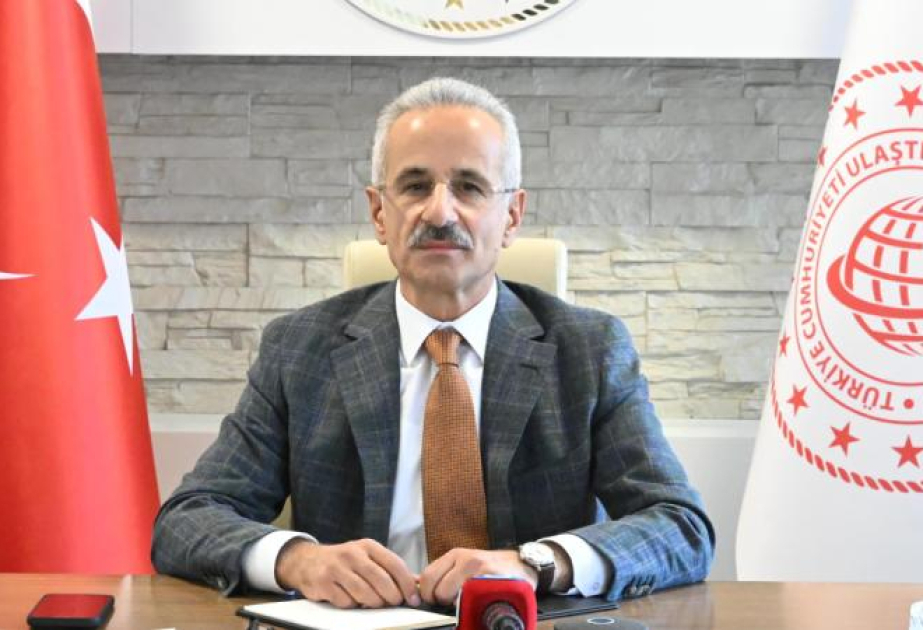 Министр: Турция готова к международному сотрудничеству в сферах транспорта и торговли