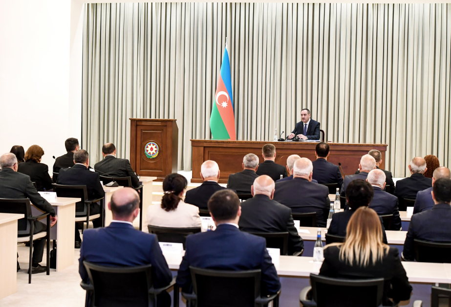 Ali Məclisin plenar iclasında 2023-cü il büdcəsinin icrası ilə bağlı müzakirələr davam edir